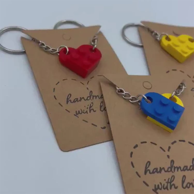 🔥LAST DAY 50% OFF - 💖Brick Heart Keychain Set