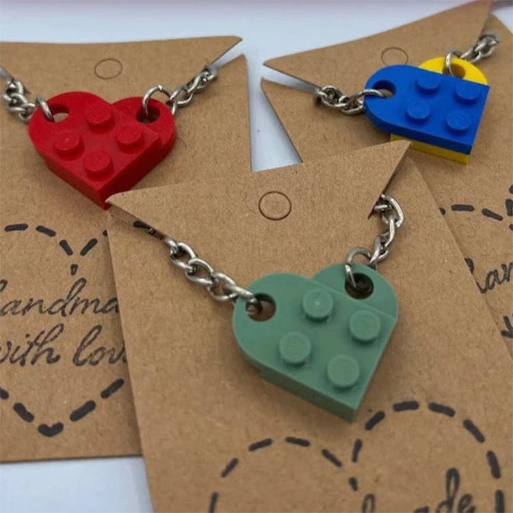 🔥LAST DAY 50% OFF - 💖Brick Heart Keychain Set